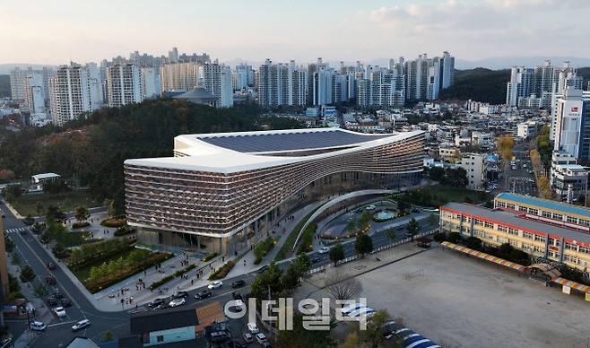 지난해 7월 착공해 오는 2006년 완공, 2027년 개장 예정인 포항국제전시컨벤션센터(POEX) (사진=포항시)