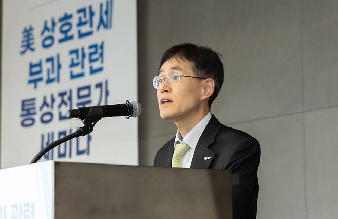 장상식 한국무역협회 국제무역통상연구원장이 한국무역협회(KITA)가 3일 서울 강남구 삼성동 트레이드타워에서 개최한 '美 상호관세와 통상정책 향방’ 전문가 세미나에서 개회사를 하고 있다.ⓒ한국무역협회