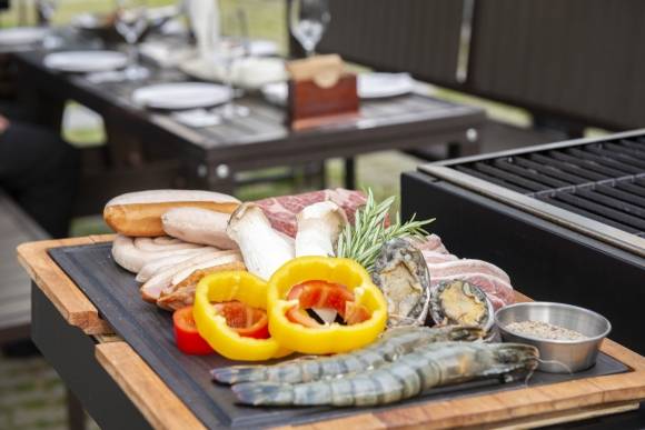 ‘비어가든’  BBQ  세트 메뉴. 호텔농심 제공
