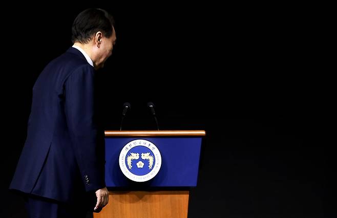 헌법재판소가 4일 윤석열 대통령의 탄핵사건에 대해 인용을 선고했다. 사진은 2024년 3월 20일 상공의날 기념식에 참석한 윤 전 대통령. 2025.04.04. 대통령실통신사진기자단
