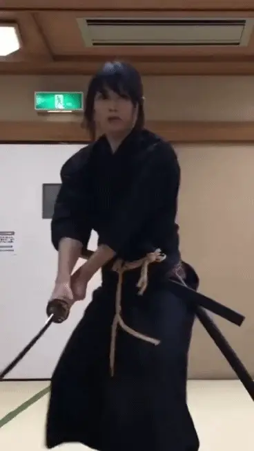 퀵 드로우VS 발도술