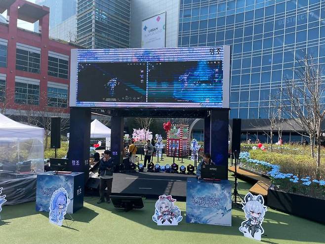 각종 공연이 펼쳐질 메인 무대