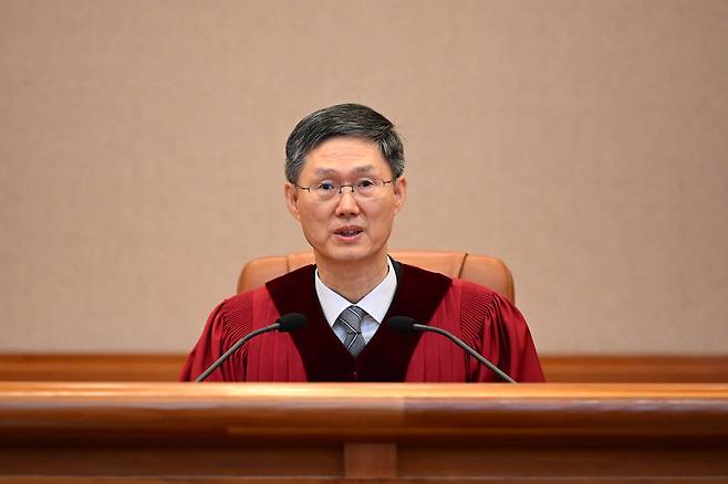 4일 서울 종로구 헌법재판소 대심판정에서 윤석열 대통령 탄핵심판 선고 기일이 진행되고 있다. 사진공동취재단