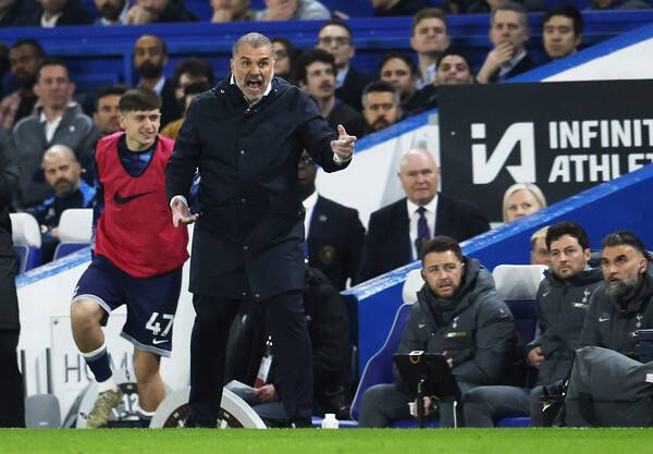 ▲ 엔제 포스테코글루 토트넘 홋스퍼 감독이 첼시전에서 0-1로 패한 뒤 팬들로부터 상당한 비판에 직면한 것으로 보인다. ⓒ연합뉴스/REUTERS