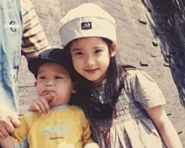 아이유가 남동생에 대한 애정을 보여줬다. / 온라인 커뮤니티 캡처