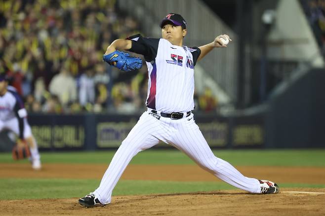 4일 KIA전 5이닝 2실점으로 데뷔 첫 승을 올린 LG 송승기. LG