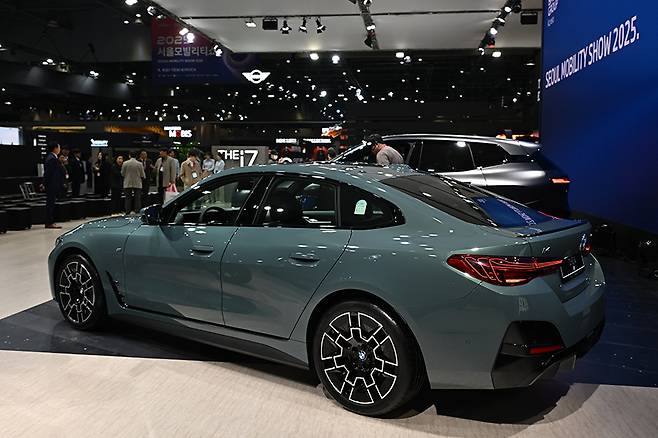 BMW i4 뉴 그란쿠페. 사진 김학수 기자
