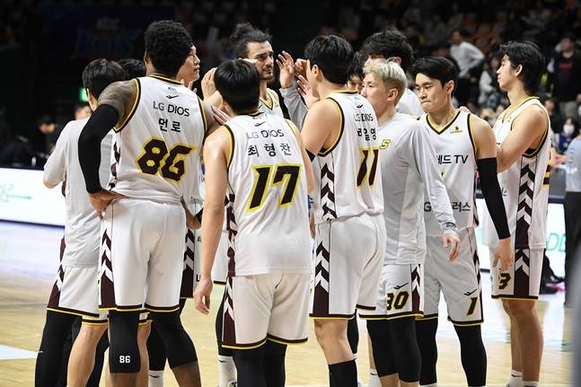 창원 LG 선수단. /사진=KBL 제공