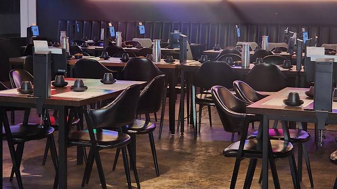 텅 빈 대학 앞 술집 [촬영 장지현]