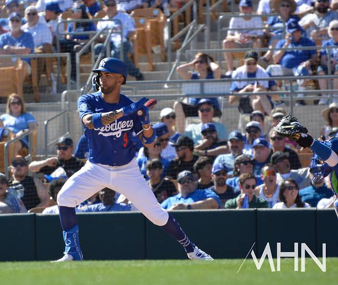 (김혜성과 함께 트리플 A팀에 소속된 베테랑 내야수 에디 로사리오)