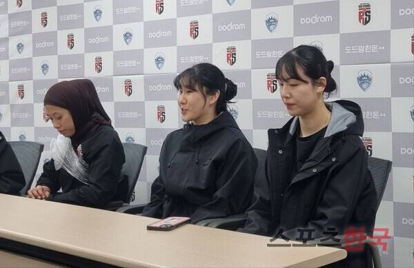 왼쪽부터 메가, 염혜선, 정호영. ⓒ스포츠한국 김성수 기자