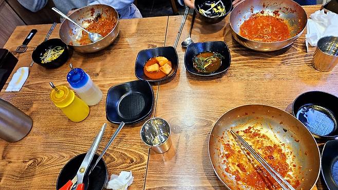 20250405_124403.jpg 가산동에서 막국수 맛있게 한그릇