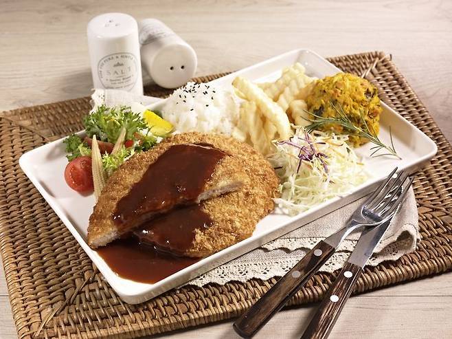 다운로드파일_20250406_081755.jpg 돈가스 소스 때문에 밥 굶은 초등학생 딸.jpg