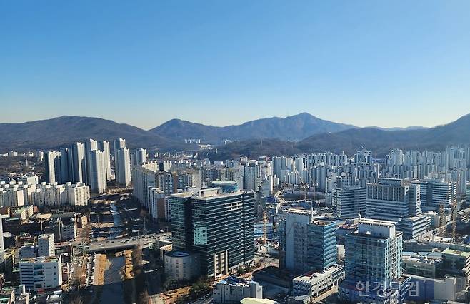 경기 안양시 동안구 인덕원과 의왕시 포일동 일대 전경. 사진=오세성 한경닷컴 기자
