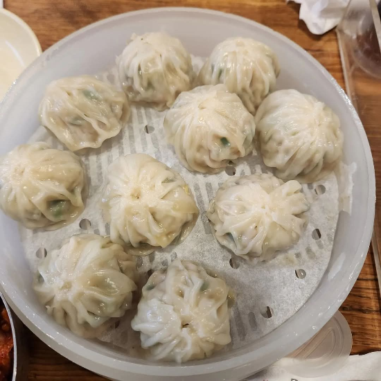 명동교자 만두.(사진=박수호 기자)