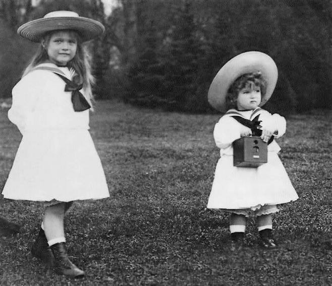 아나스타샤와 알렉세이 [Romanov Famliy]