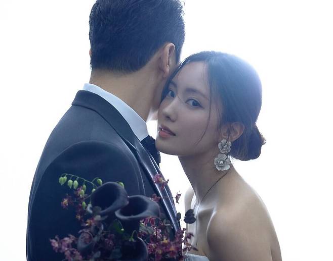 ▲ 효민 웨딩사진. 출처| 효민 SNS