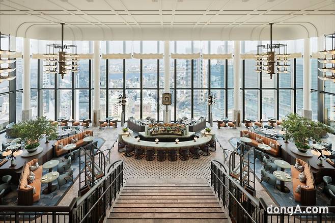 월도프 아스토리아 오사카.