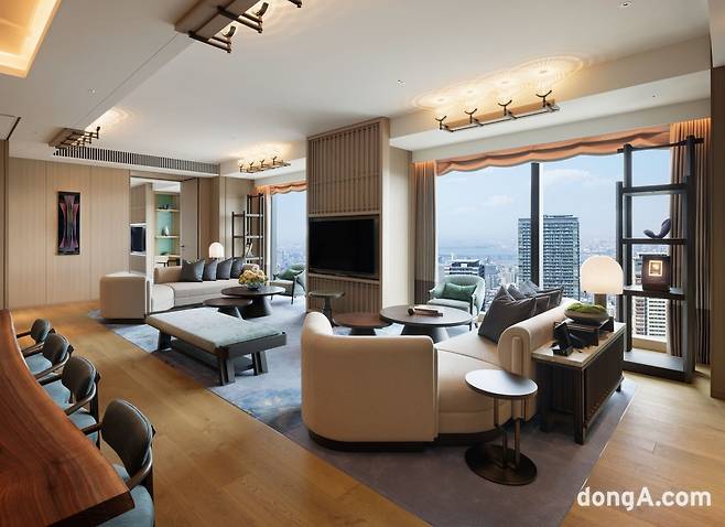 월도프 아스토리아 오사카.