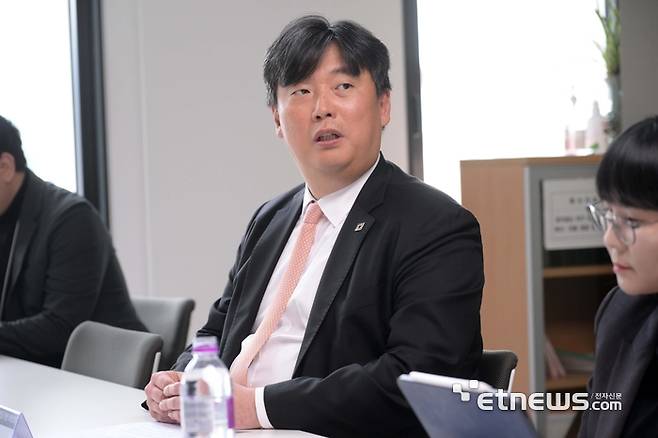 게임 질병코드 긴급 진단 좌담회가 2일 서울 서초구 전자신문 본사에서 열렸다. 조수현 게임문화재단 사무국장. 김민수기자 mskim@etnews.com
