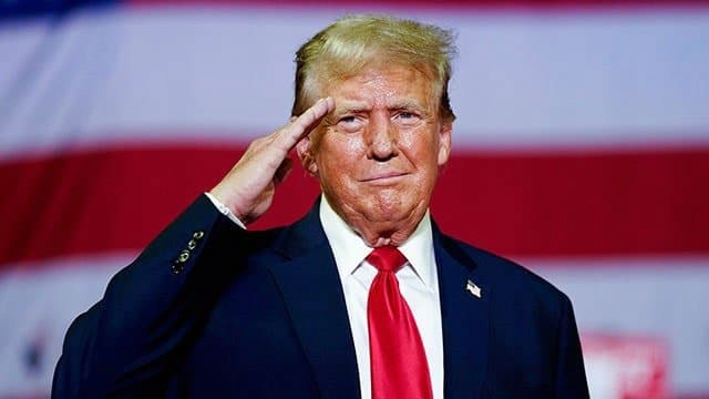 image.png 속보) 트럼프 "멍청하게 나대지 말고 쫌 참아라"