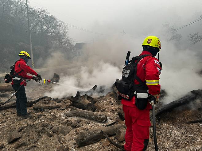 산불 진화 현장. 산림청 제공