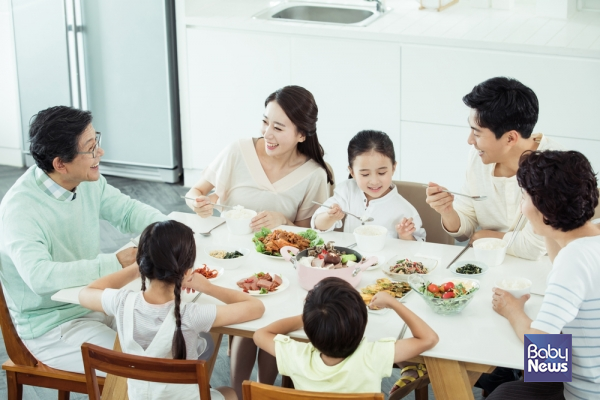 다자녀 가구에 대한 지원책을 강화하는 것은 저출생&nbsp;문제를 해결하는 데 중요한 역할을 할 수 있다. ⓒ베이비뉴스