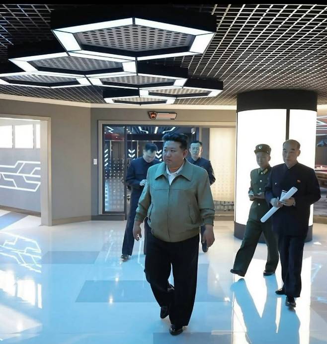 북한에서 오픈한 PC방ㅋㅋ