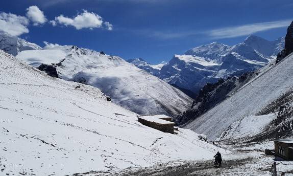 네팔 히말라야 안나푸르나 산. 한겨레 자료사진