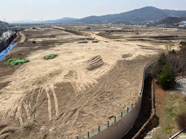 이달 초 찾아간 남양주진접2 공공주택지구. 이곳 공공주택 사업장 10곳 중 5곳은 아직 착공 시기를 정하지 못했다. 김민호 기자