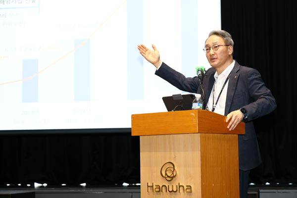 안병철 한화에어로스페이스 전략부문 총괄사장이 8일 서울 중구 한화빌딩에서 열린 한화에어로스페이스 미래비전 설명회에서 발언하고 있다. 한화시스템 제공
