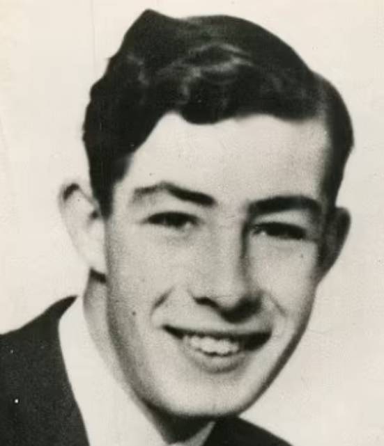 폭 18인치(약 46㎝)인 동굴 틈새에 갇혀 숨진 대학생 닐 모스