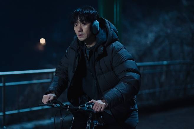 '목격남'(박해수)의 여러 얼굴 중 하나./넷플릭스