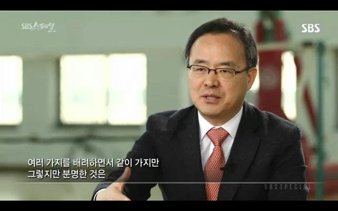 앞으로 대한축구협회로 한국축구가 또 암흑기에 빠지게 될 위기인 이유.JPG 이번에 축구계 다시 돌아온다고 하는 이용수의 무능함을 다시보자.JPG