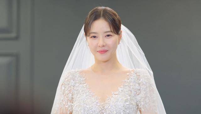 여러 장르의 작품을 종횡무진하며 내공을 쌓아 왔던 박하나는 '결혼하자 맹꽁아!'에서 강한 근성을 갖고 있으면서도 사랑스러운 캐릭터를 섬세하게 그려내 눈길을 끌었다. KBS2 캡처