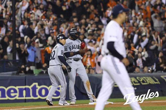 ▲ 에스테반 플로리얼이 반등의 조짐을 보이기 시작했다. 최근 2경기 연속 멀티히트. 9일 두산전에서는 고의4구까지 얻어냈다. ⓒ 한화 이글스