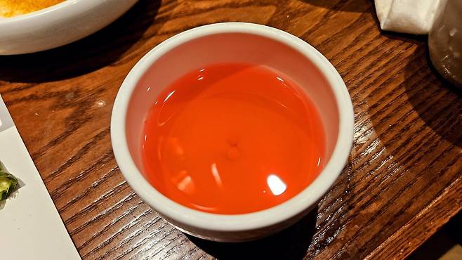 20250409_201004.jpg 회사 대표님이 사주신 한우 그리고 선물