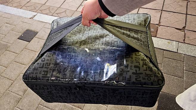 20250409_205110.jpg 회사 대표님이 사주신 한우 그리고 선물