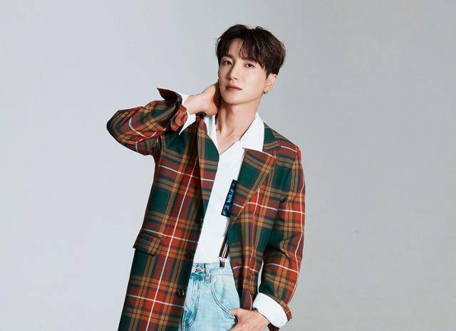 이특이 사생팬으로 인한 고통을 호소했다. SM엔터테인먼트 제공