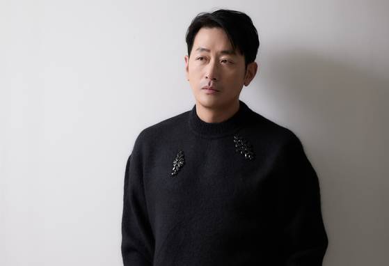 Actor Ha Jung-woo was born in the year of the Horse. On Thursday, familiar routines bring comfort for him.[BARUNSON E&A]