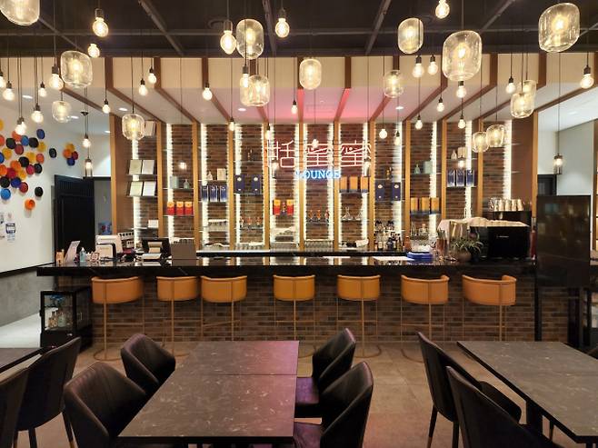 티엔미미는 넷플릭스 프로그램 '흑백요리사'에서 인기를 끈 정지선 셰프가 운영하는 공간이다. 사진은 티엔미미 내부. /사진=다이어리알