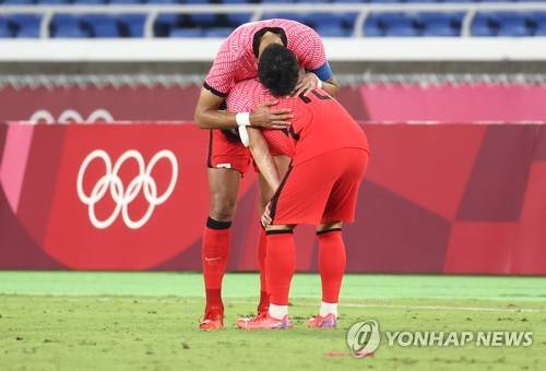 영국 정론지 '가디언'이 10일(한국시간) 오는 2028년 열리는 LA 올림픽에서 남녀 축구 출전팀 숫자에 변화가 있다고 전했다.&nbsp;매체에 따르면 IOC는 이러한 결정을 한 배경으로 특히 미국에서 급격히 증가하는 여자 팀 스포츠 인구의 증가를 꼽았으며 대회 포맷의 변화가 이러한 급격한 성장을 반영한다고 밝혔다.&nbsp;연합뉴스