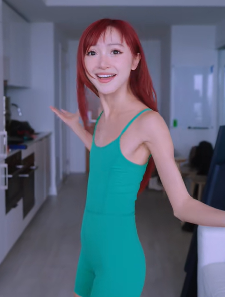 가슴 수술 전 모습 ⓒ클라라 다오 틱톡 갈무리