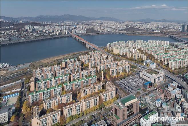 서울시 강남구 압구정로에 위치한 ‘압구정 현대’ 전경.