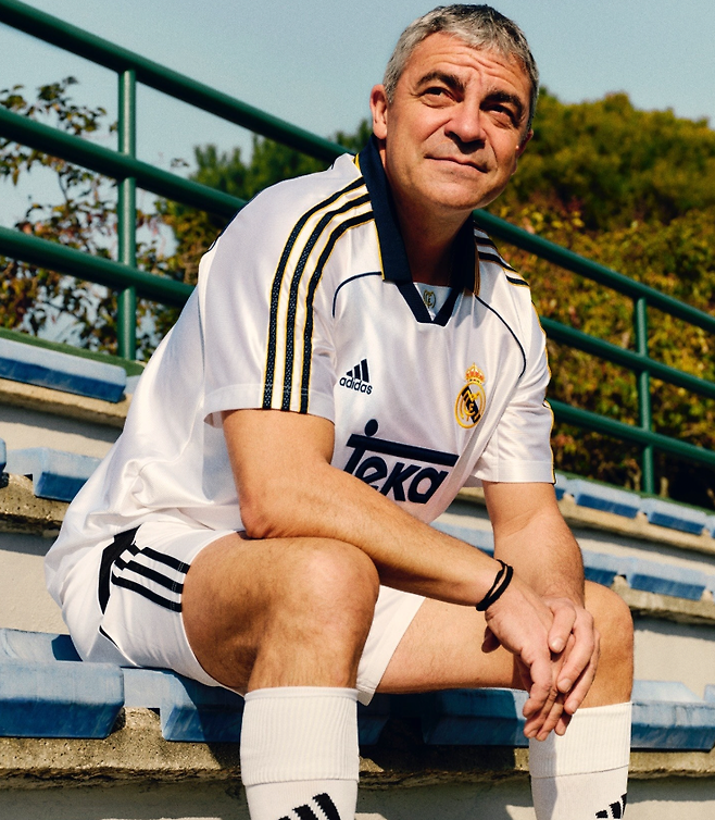 2.png 이번에 재발매 되는 레알마드리드 99/00 리메이크 킷