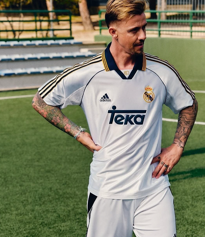 6.png 이번에 재발매 되는 레알마드리드 99/00 리메이크 킷