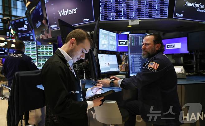 미증시 트레이더들.  ⓒ AFP=뉴스1
