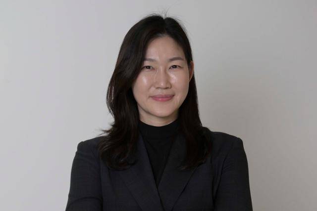 미소 짓고 있는 박정은 감독. 강예진 기자