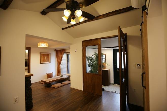 제지기오름과 정방폭포가 가까운 에어비앤비  / 사진=에어비앤비