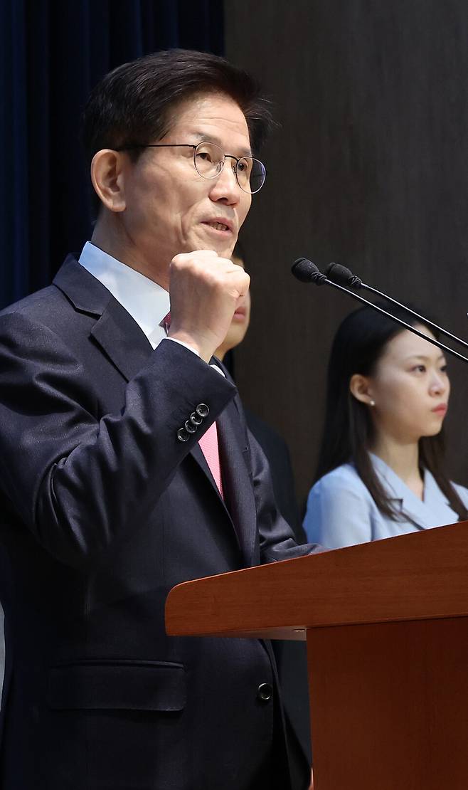 김문수 전 고용노동부 장관이 9일 서울 여의도 국회 소통관에서 제21대 대통령 경선후보 출마 선언을 하고 있다. ⓒ연합뉴스